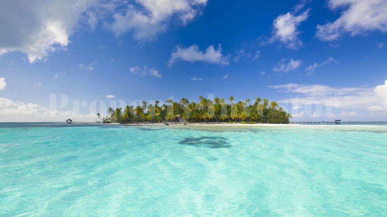 Island in Rangiroa, French Polynesia, 3.8 hectares - picture 1