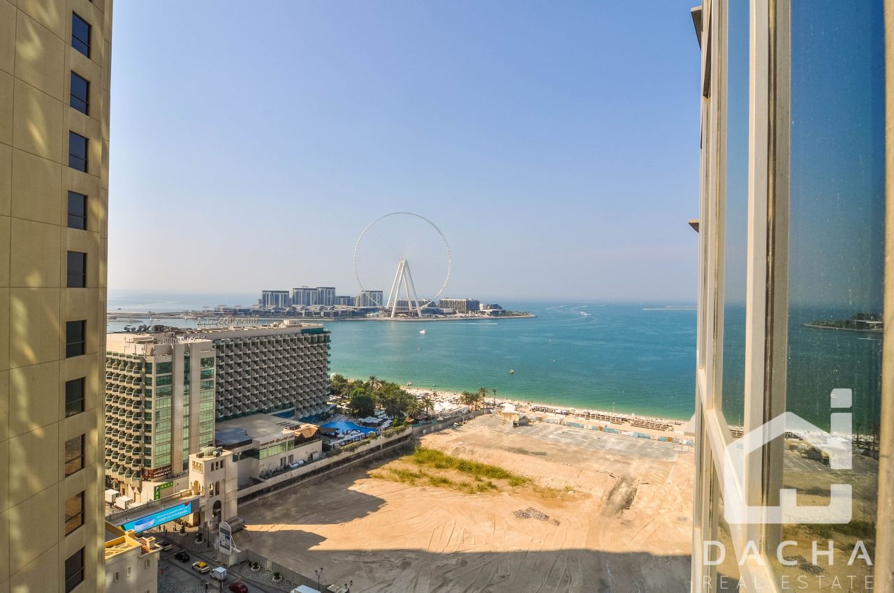 Apartment in Dubai, UAE, 149 sq.m - picture 1