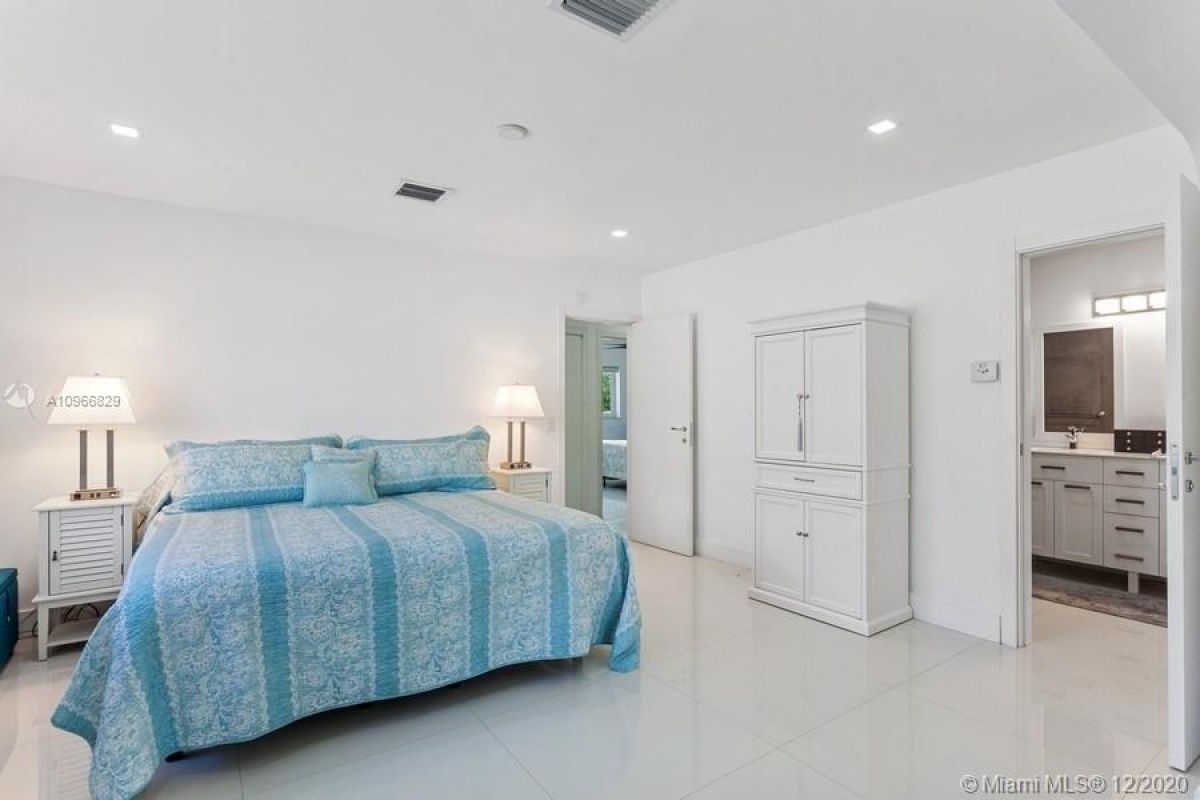 Casa en Miami, Estados Unidos, 273 m2 - imagen 1
