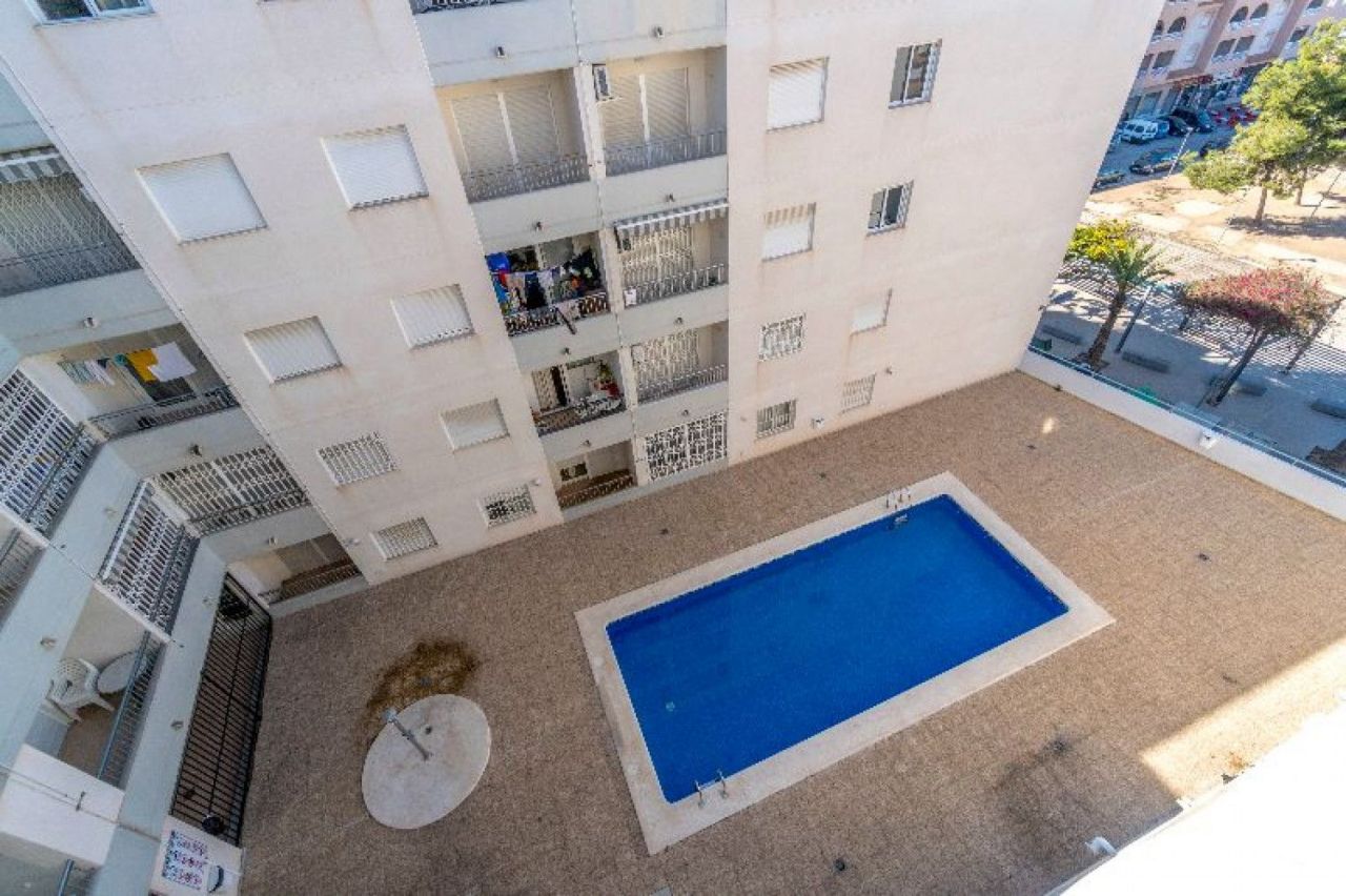 Apartamento en Torrevieja, España, 50 m2 - imagen 1