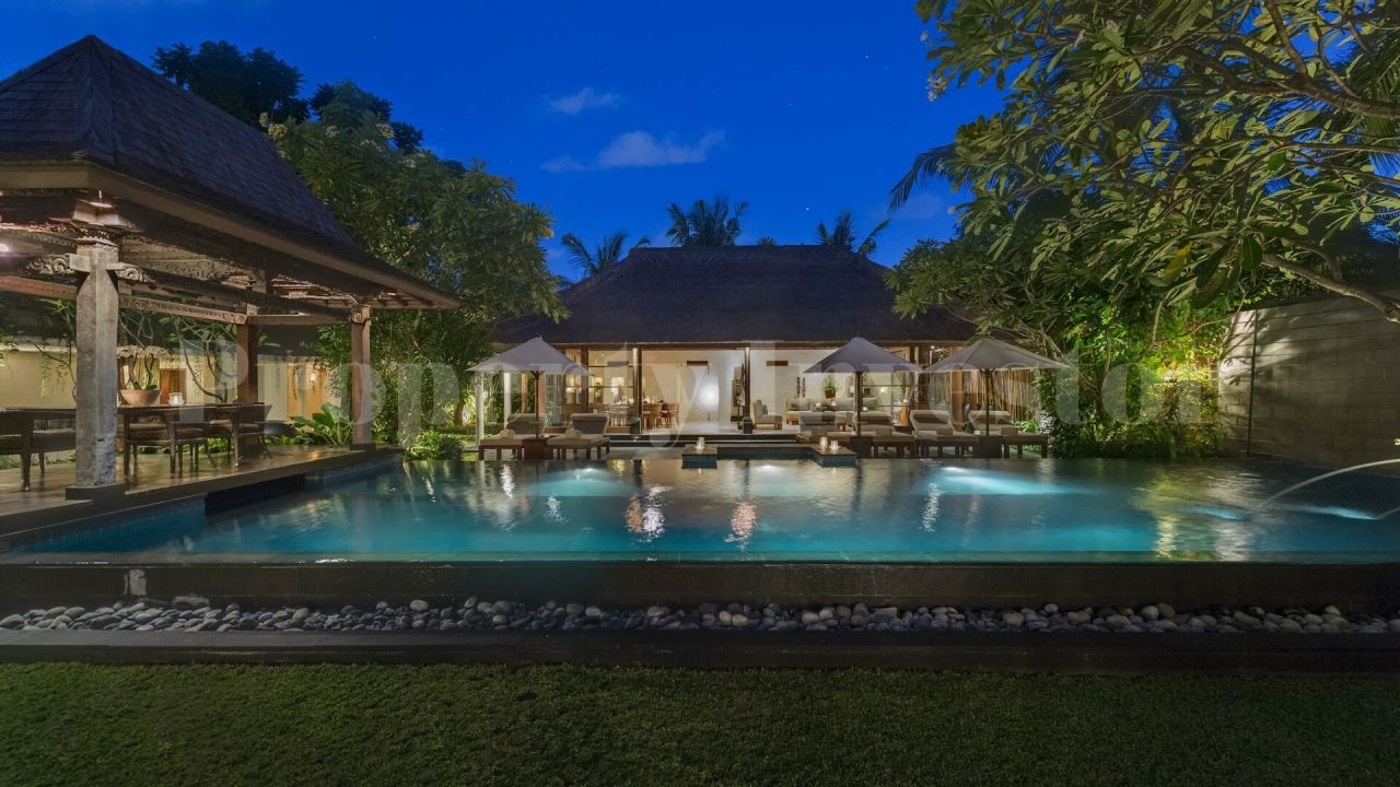 Villa in Seminyak, Indonesien, 600 m2 - Foto 1
