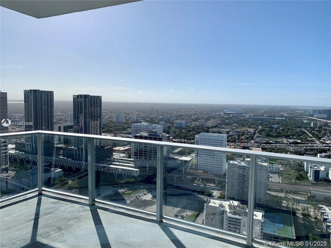 Appartement à Miami, États-Unis, 94 m2 - image 1
