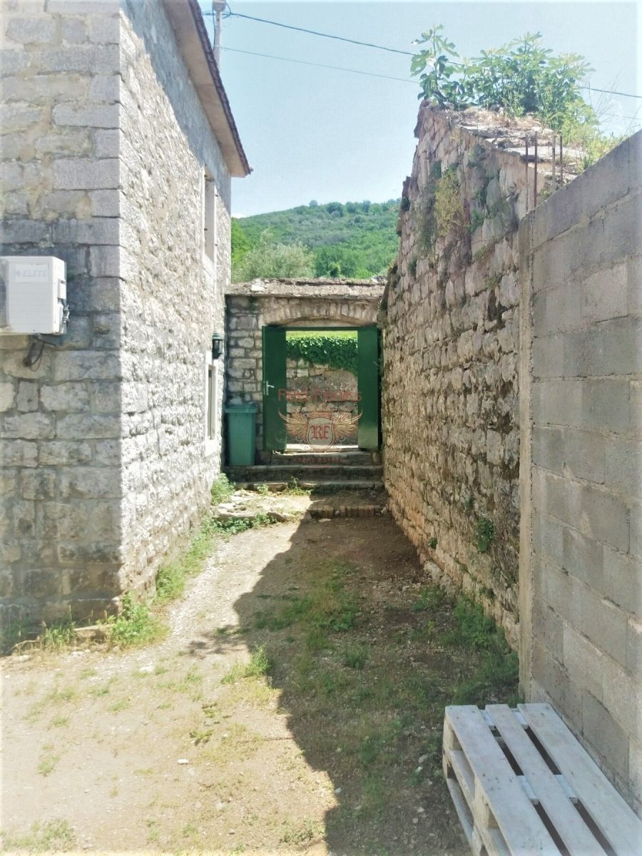 Haus in Herceg-Novi, Montenegro, 74 m2 - Foto 1