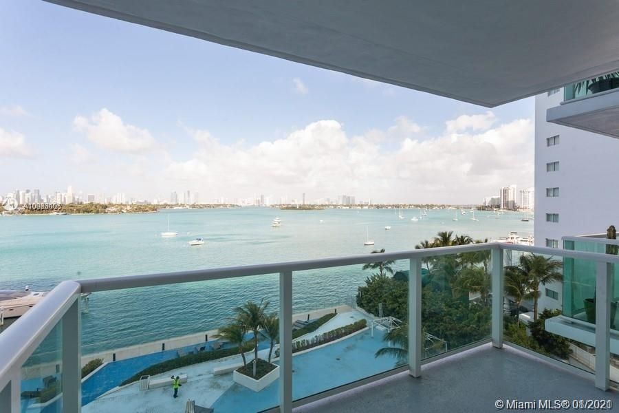 Apartamento en Miami, Estados Unidos, 79 m2 - imagen 1