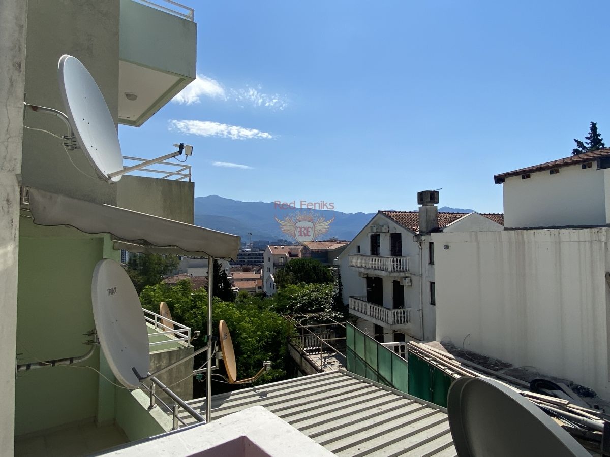 Flat in Budva, Montenegro, 34 sq.m - picture 1