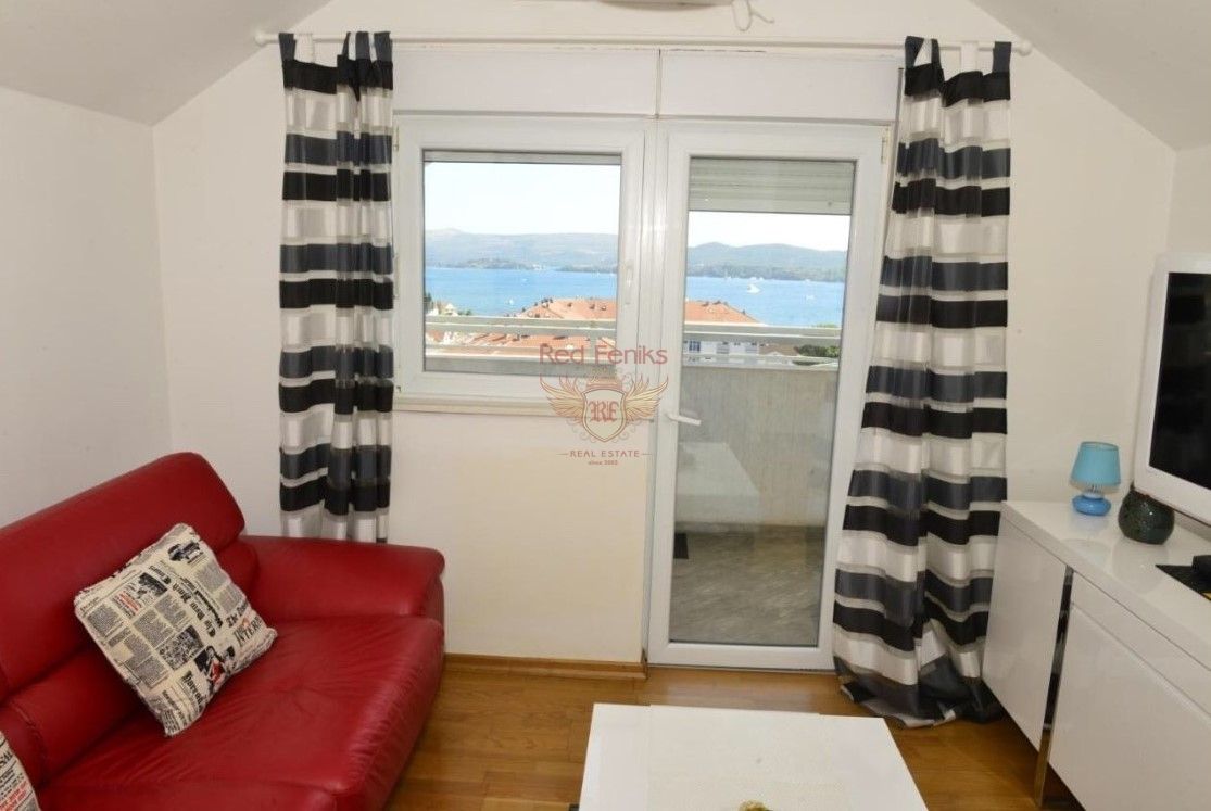 Wohnung in Tivat, Montenegro, 40 m2 - Foto 1