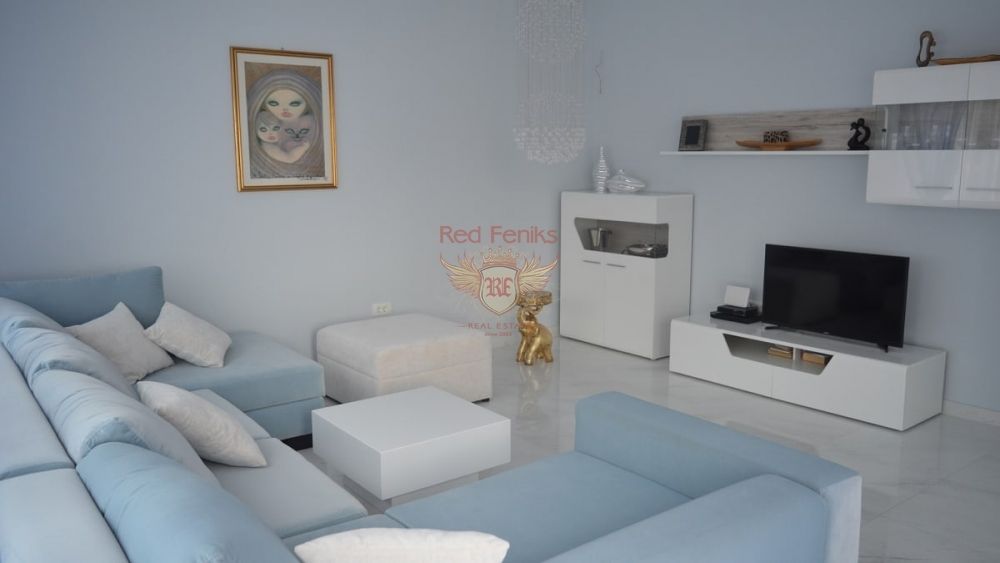 Wohnung in Kotor, Montenegro, 192 m2 - Foto 1