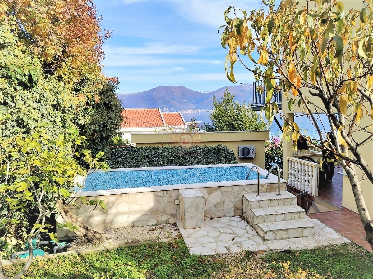 House on Lustica peninsula, Montenegro, 190 sq.m - picture 1