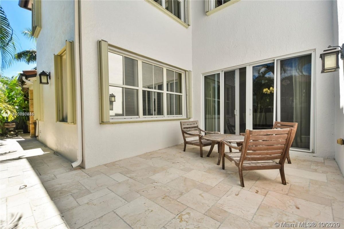 Haus in Miami, USA, 337 m2 - Foto 1