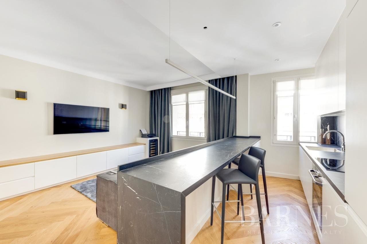 Appartement dans le 7ème arrondissement de Paris, France, 46.35 m2 - image 1