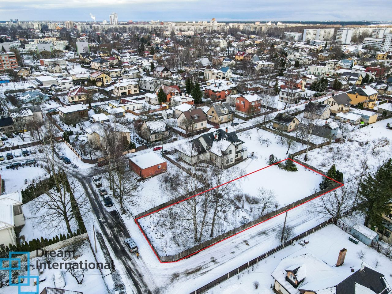 Land in Riga, Latvia, 1 069 sq.m - picture 1
