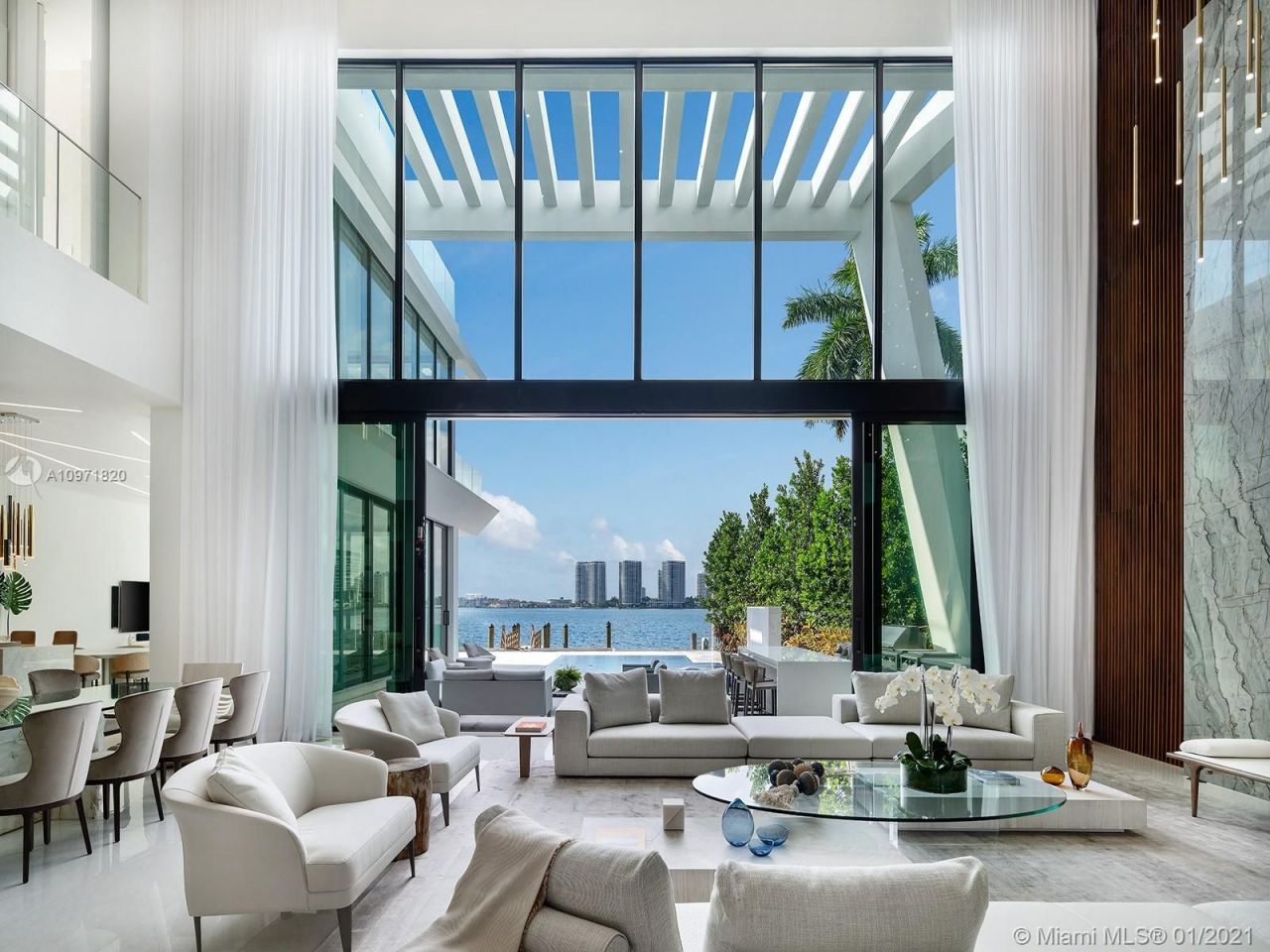 Villa en Miami, Estados Unidos, 700 m2 - imagen 1