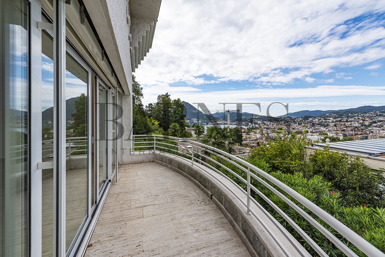 Haus in Lugano, Schweiz, 169 m2 - Foto 1