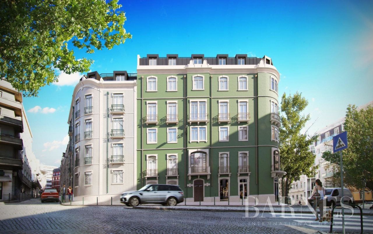 Flat in Lisbon, Portugal, 181 sq.m - picture 1
