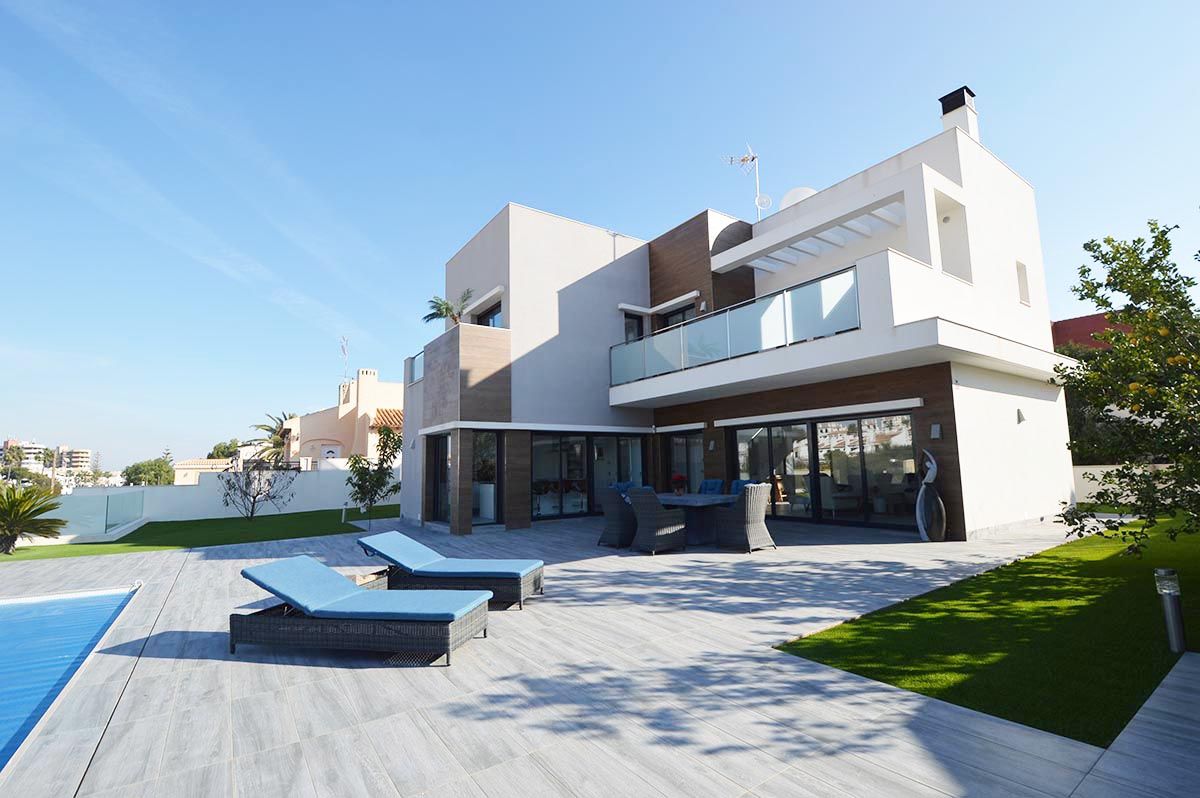 Villa en Cabo Roig, España, 217 m2 - imagen 1