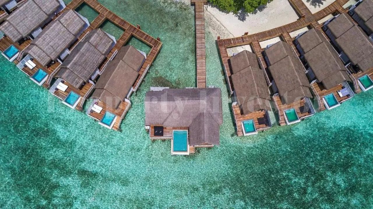 Hôtel YUzhnyj Atoll Ari, Maldives, 35 000 m2 - image 1
