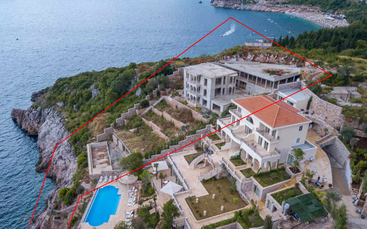 Villa en Budva, Montenegro, 1 000 m2 - imagen 1