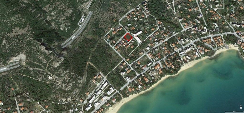 Land in Kavala, Greece, 1 177 sq.m - picture 1