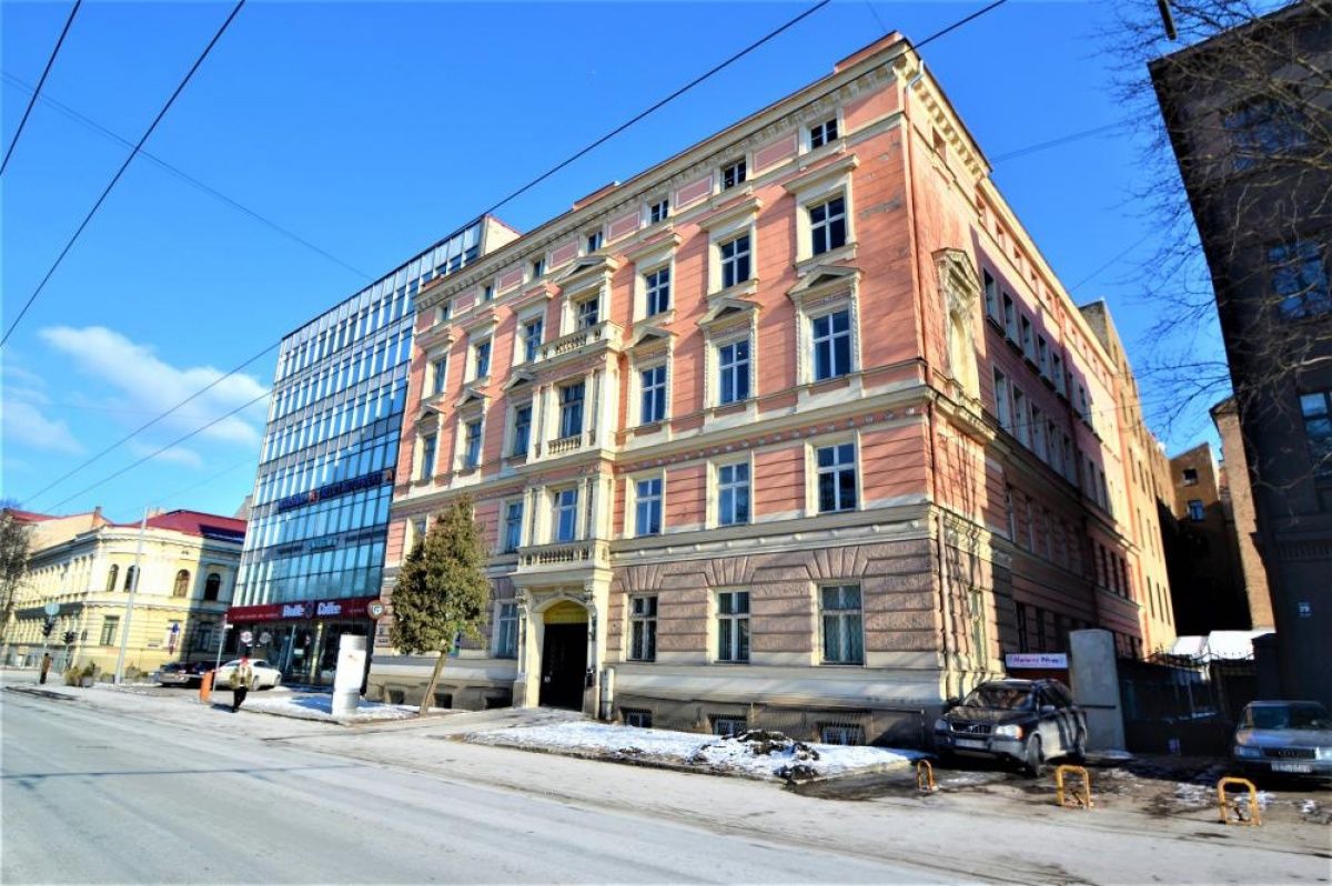 Commercial apartment building in Riga, Latvia, 2 697 sq.m - picture 1