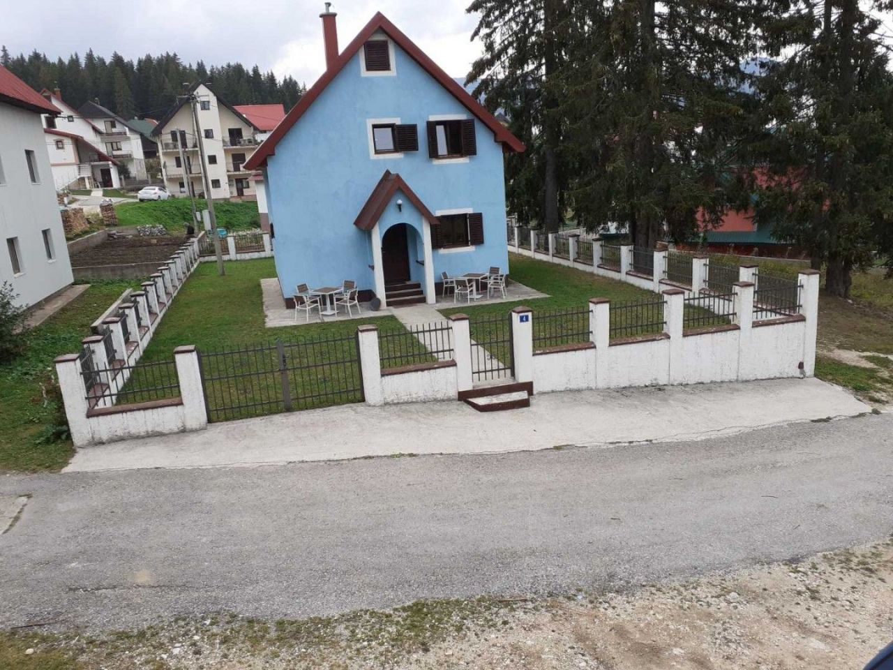 House in Zabljak, Montenegro, 100 sq.m - picture 1