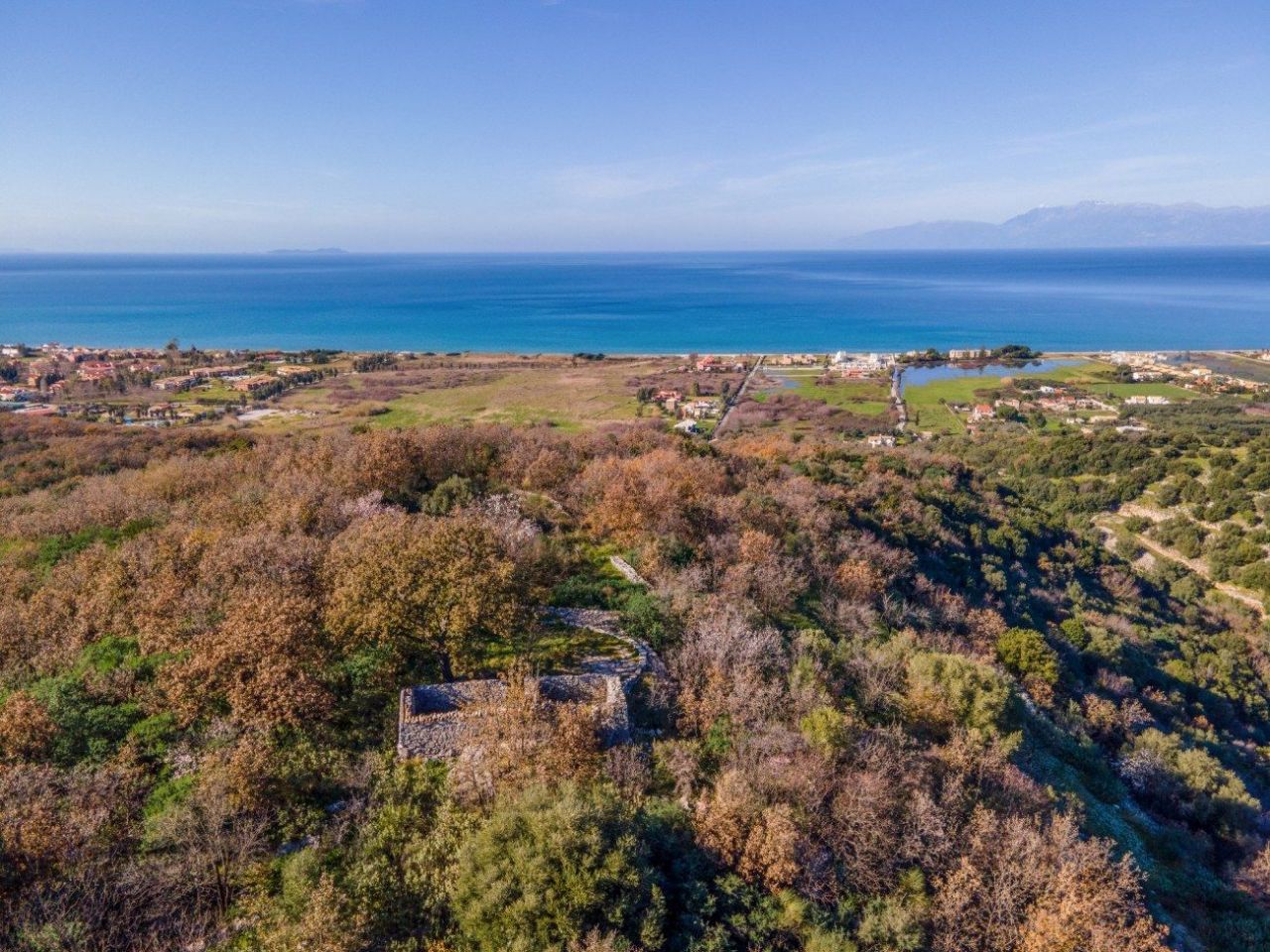 Land on Corfu, Greece, 26 552 sq.m - picture 1