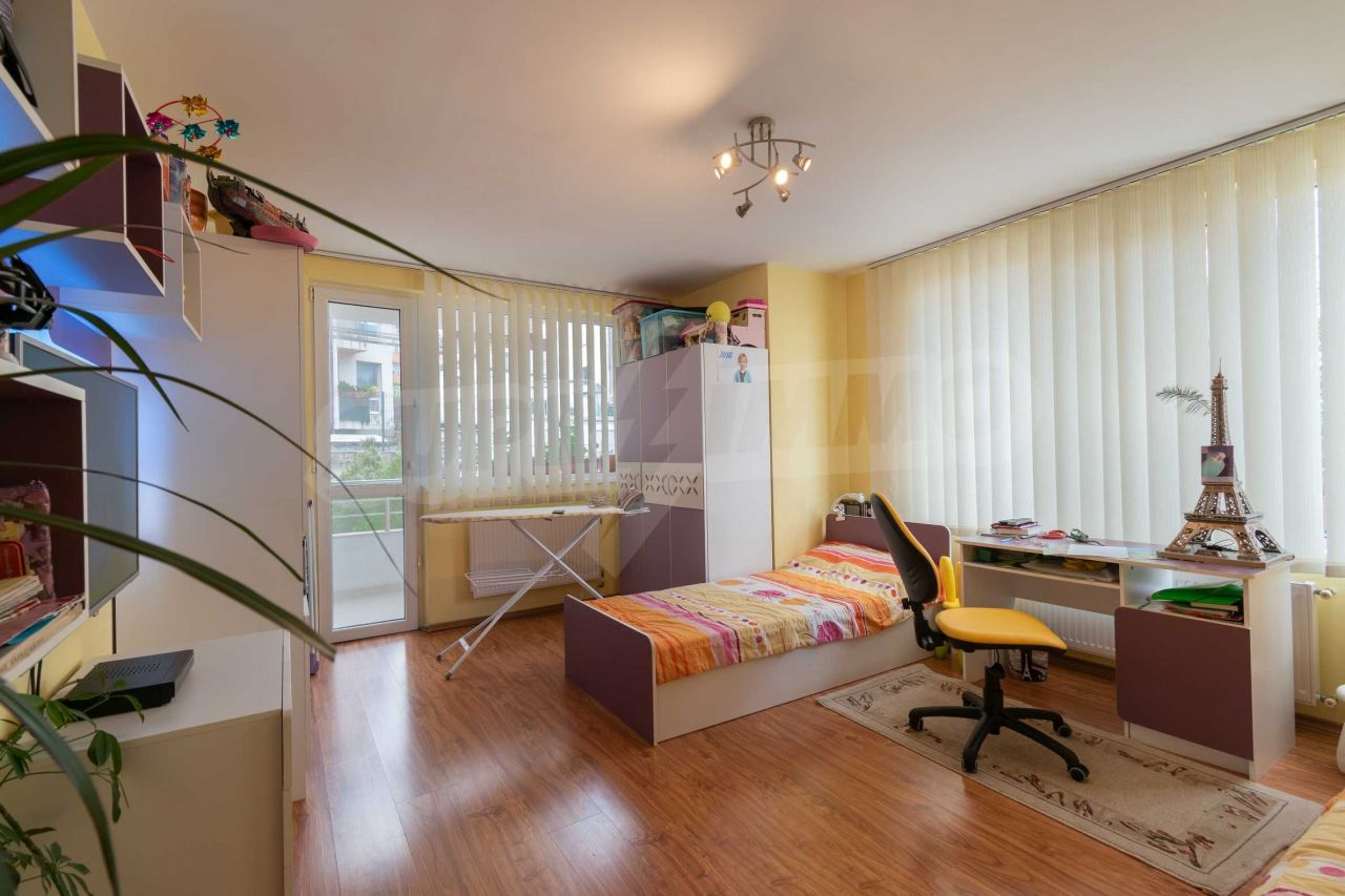 Apartment in Sofia, Bulgaria, 90 sq.m - picture 1