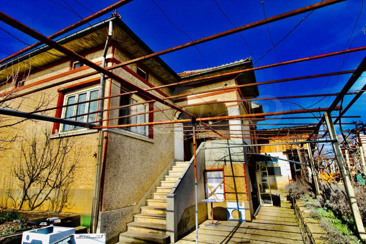 Maison à Veliko Tarnovo, Bulgarie, 164 m2 - image 1