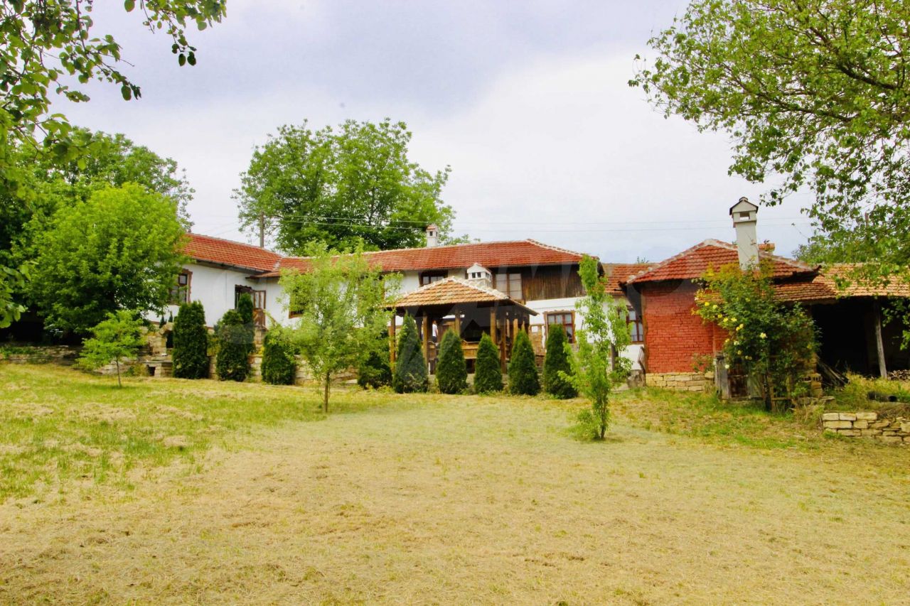 House in Velko Tarnovo, Bulgaria, 148 sq.m - picture 1