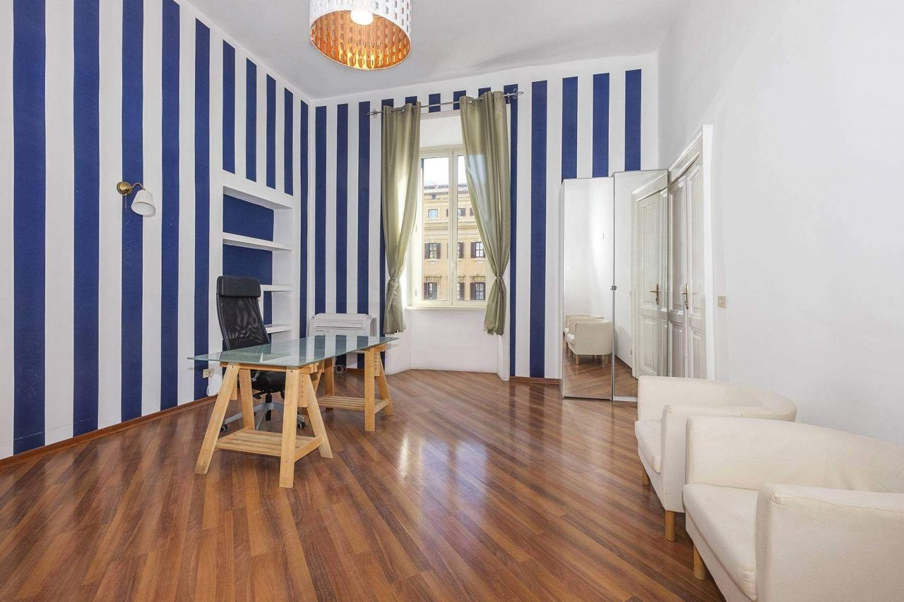 Apartamento en Roma, Italia, 95 m2 - imagen 1