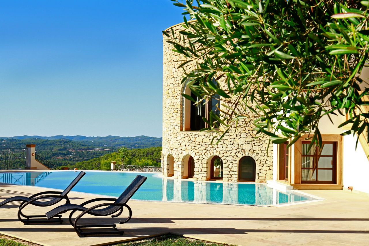 Villa on Ibiza, Spain, 712 sq.m - picture 1