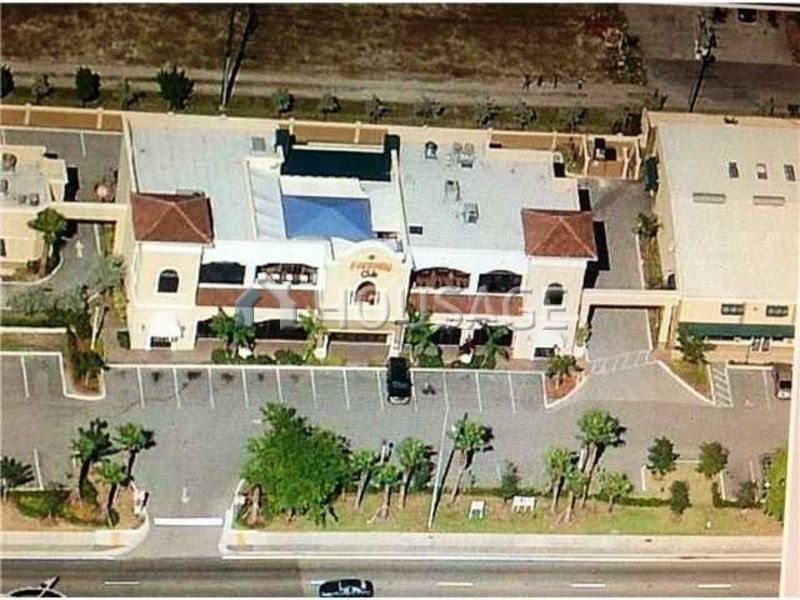 Commercial property in Pompano Beach, USA - picture 1