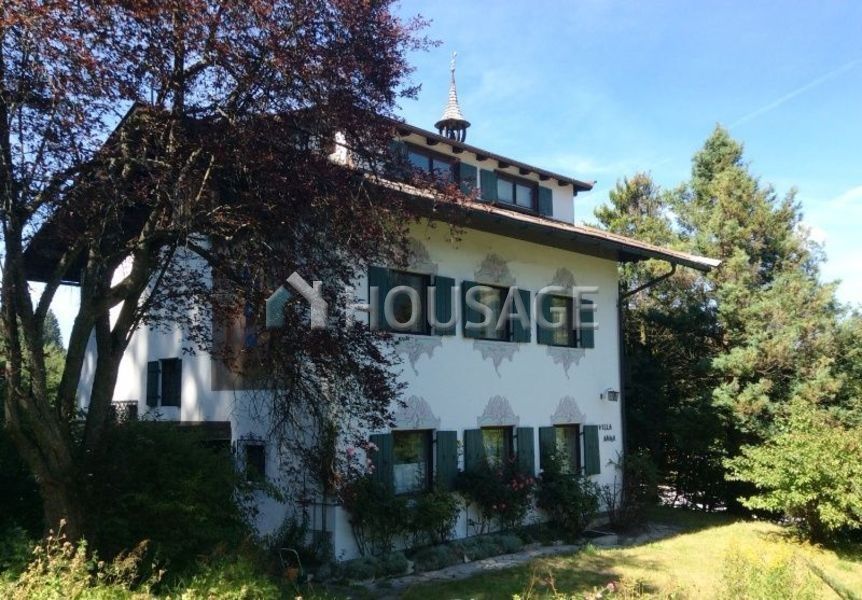 Villa in Kitzbuhel, Austria, 350 sq.m - picture 1