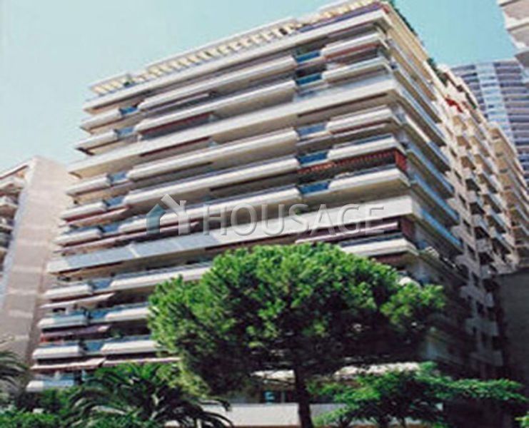 Appartement à Saint-Roman, Monaco, 80 m2 - image 1