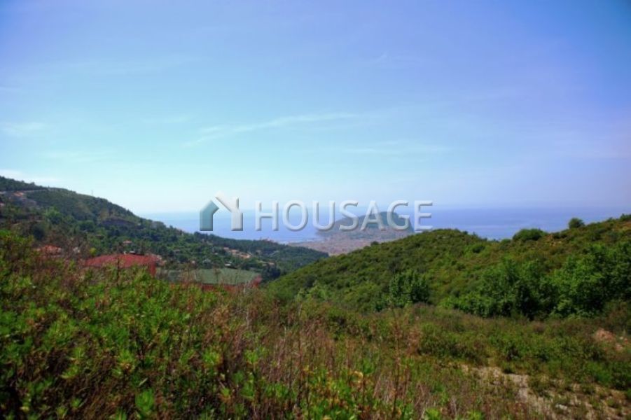 Land in Alanya, Turkey, 3 700 sq.m - picture 1
