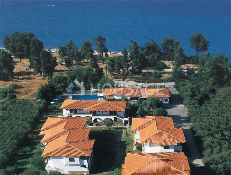 Hotel in Kassandra, Greece, 1 260 sq.m - picture 1