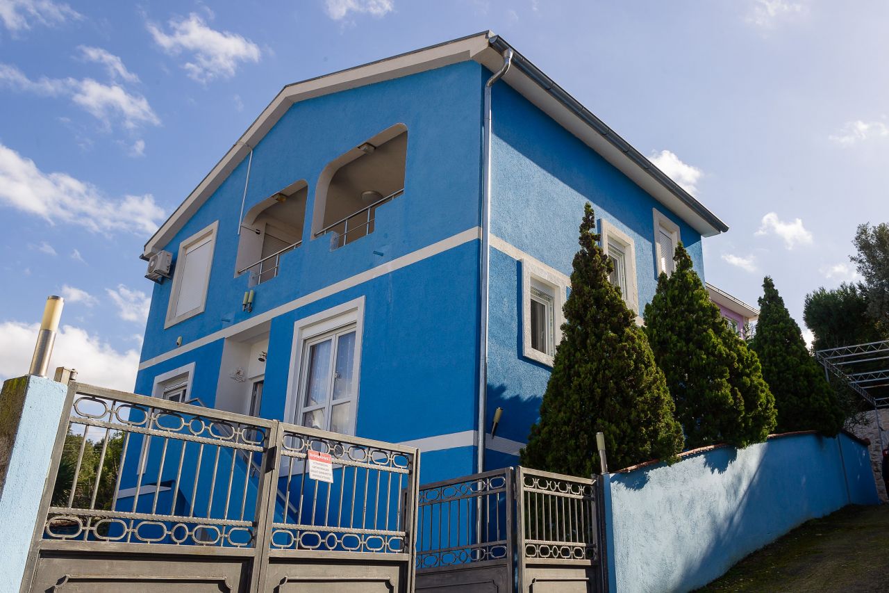 Casa en Utjeha, Montenegro, 210 m2 - imagen 1