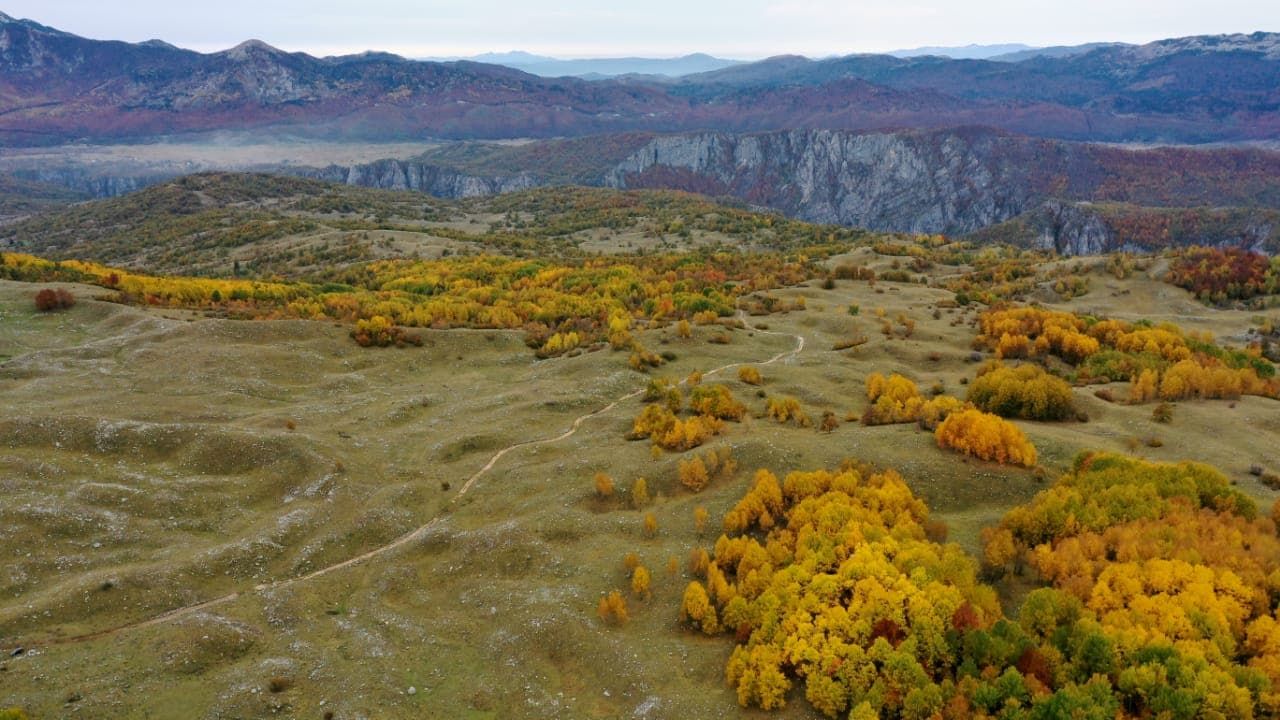 Grundstück in Zabljak, Montenegro, 110 000 m2 - Foto 1