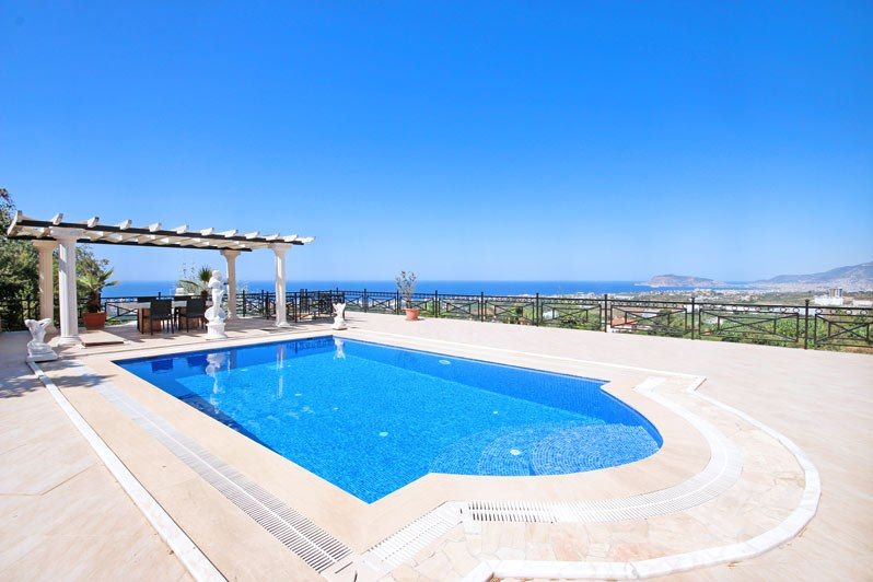Villa in Alanya, Turkey, 600 sq.m - picture 1