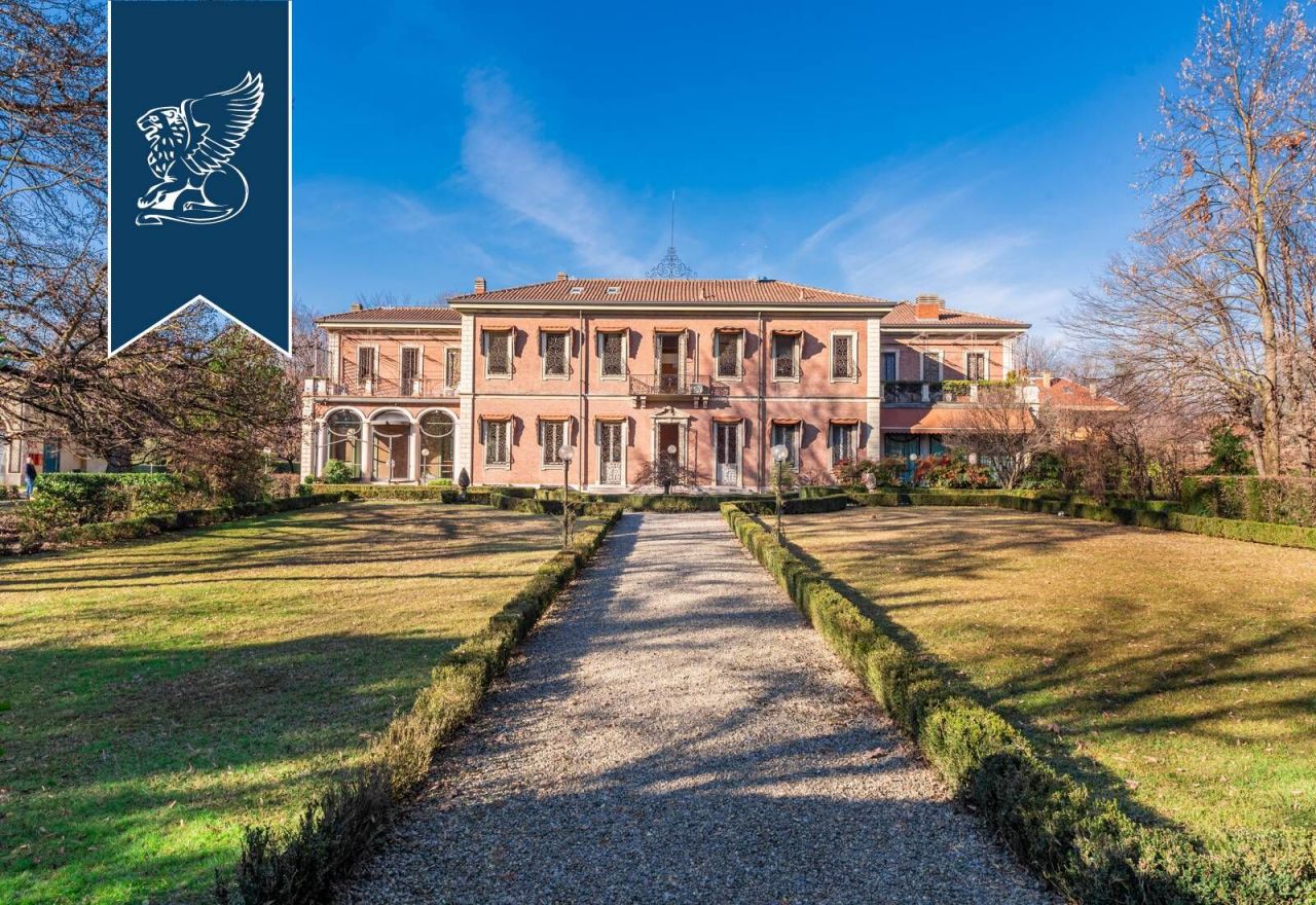 Villa en Monza, Italia, 600 m2 - imagen 1