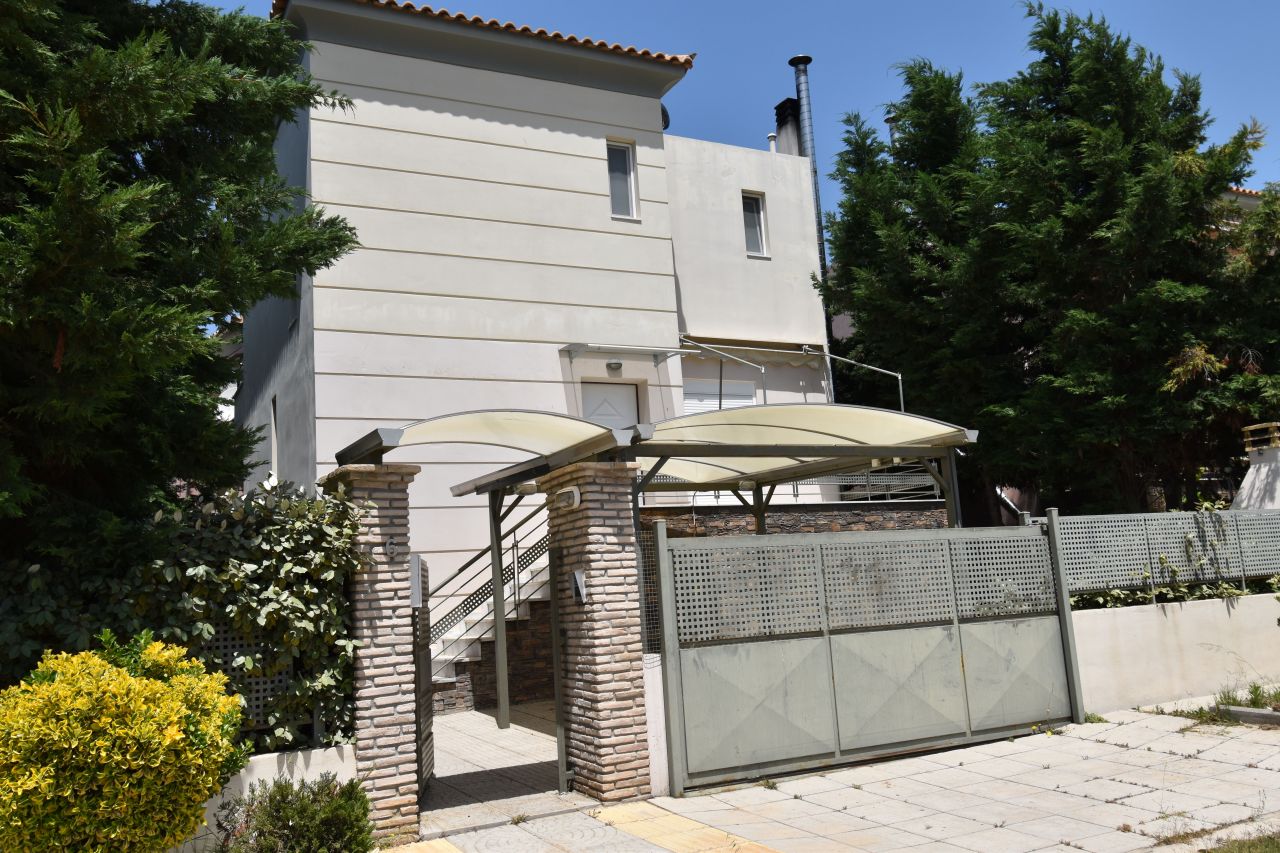 House in Loutraki, Greece, 155 sq.m - picture 1