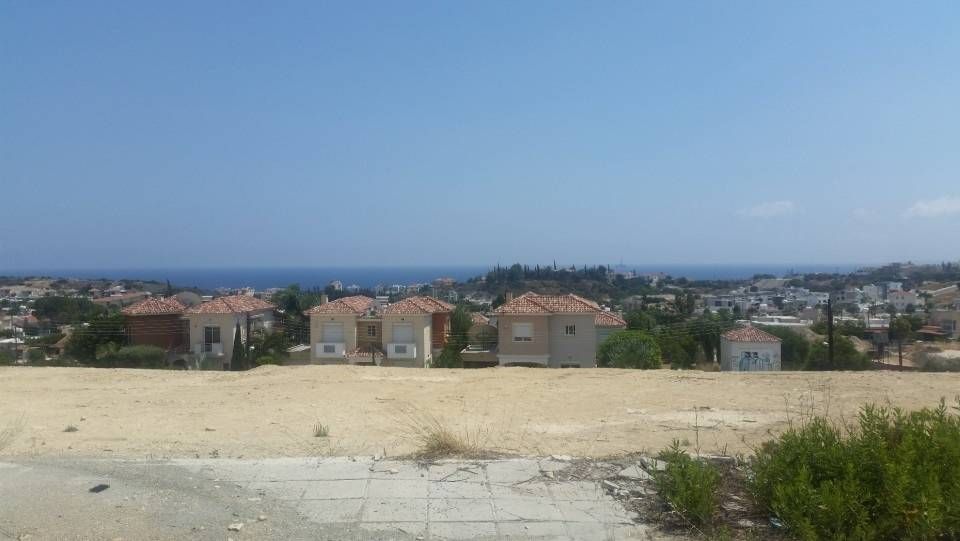 Land in Limassol, Cyprus, 1 400 sq.m - picture 1