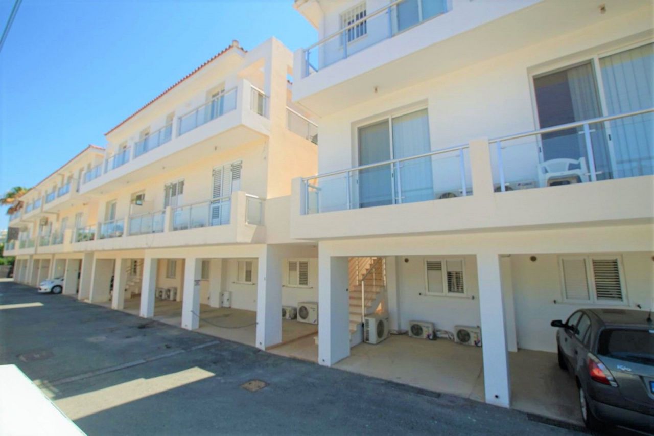 Apartment in Paphos, Cyprus, 73 sq.m - picture 1