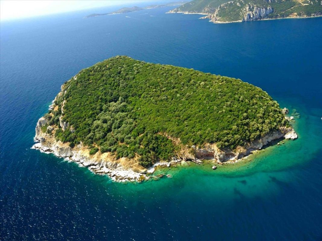 Terrain sur les îles de Égée-Septentrionale, Grèce, 159 000 m2 - image 1