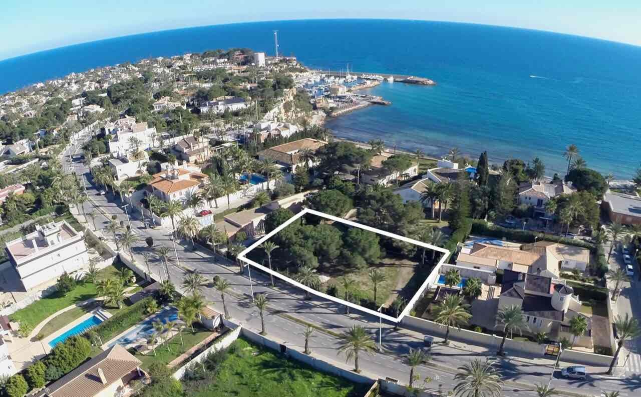 Land in Cabo Roig, Spain, 368 sq.m - picture 1