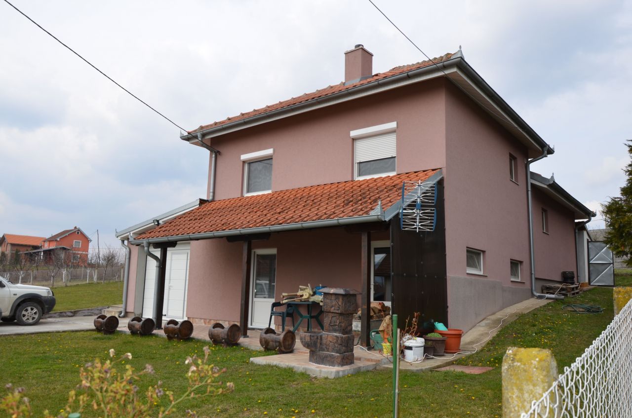 House in Arandelovac, Serbia, 180 sq.m - picture 1