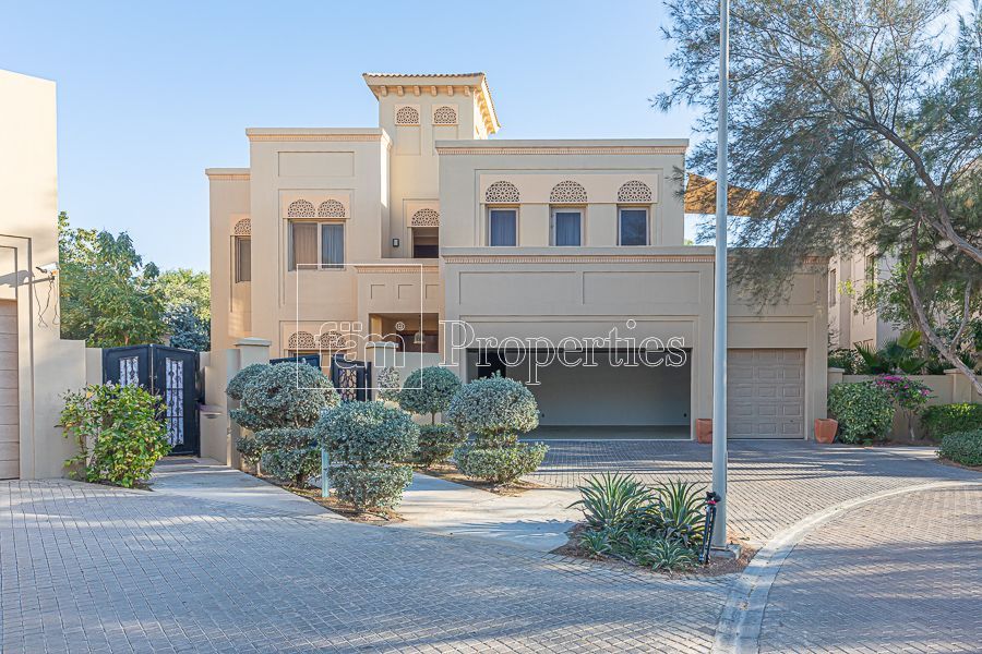 House Al Barari, UAE, 1 178 sq.m - picture 1