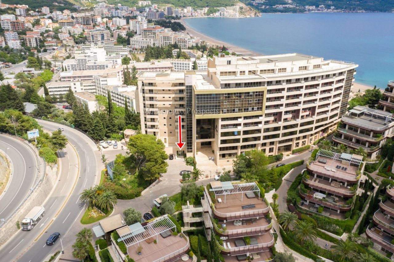 Gewerbeimmobilien in Budva, Montenegro, 626 m2 - Foto 1