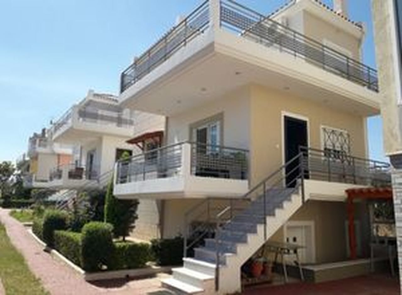 House in Loutraki, Greece, 130 sq.m - picture 1