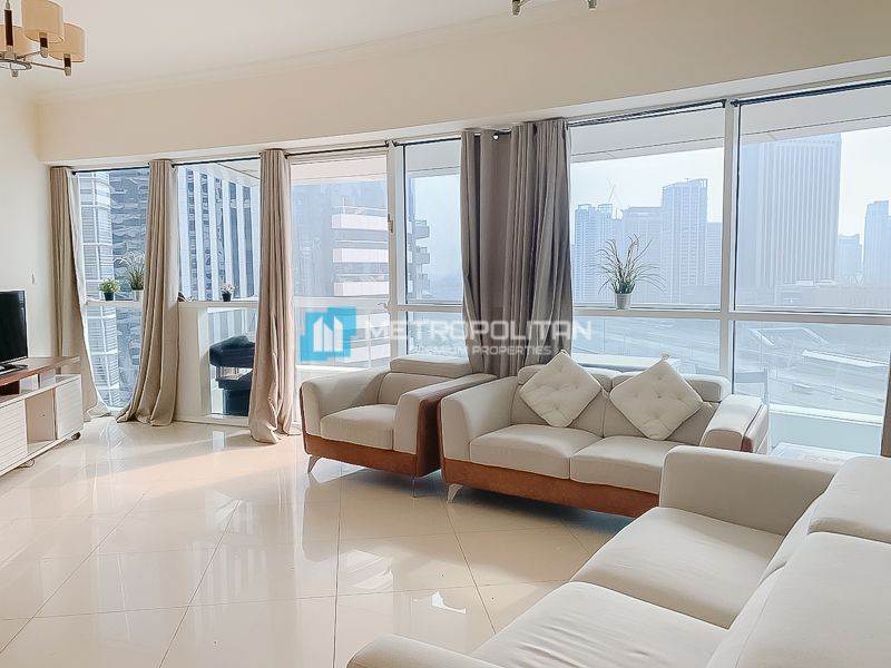 Apartment in Dubai, UAE, 115.8 sq.m - picture 1