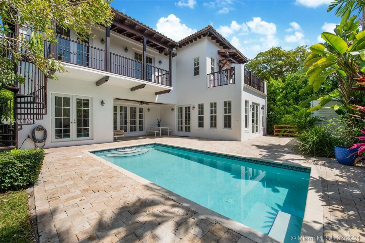 Villa in Miami, USA, 280 sq.m - picture 1